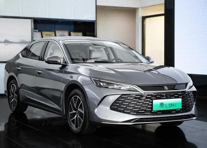 油电混合能跑2000公里／油电混合2000公里的车