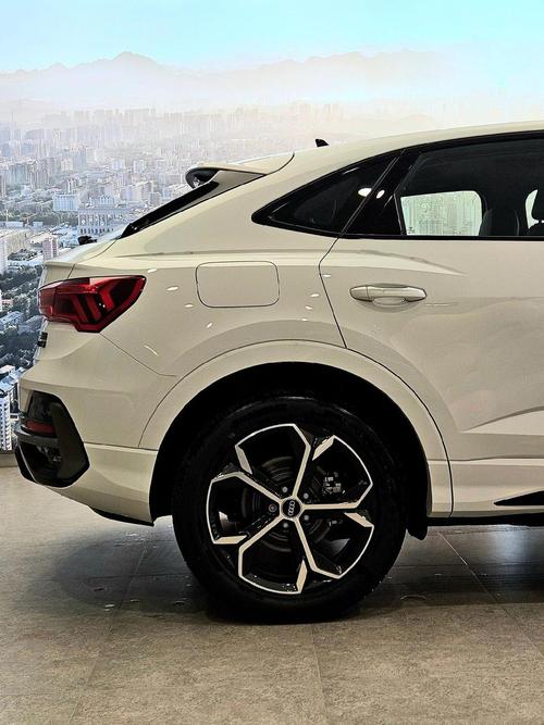 奥迪q3轿跑版 全新奥迪q3轿跑版