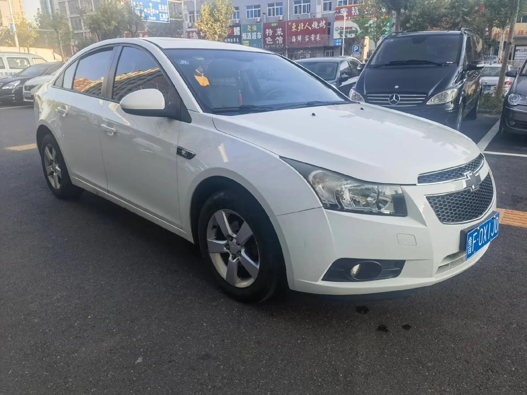 雪佛兰科鲁兹14年款车型／雪佛兰科鲁兹14年高配版的