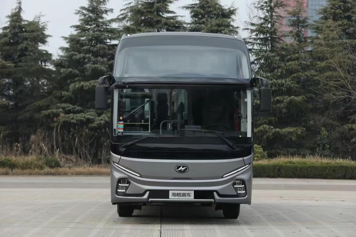 海格豪华大七座,海格h7v高端商务车