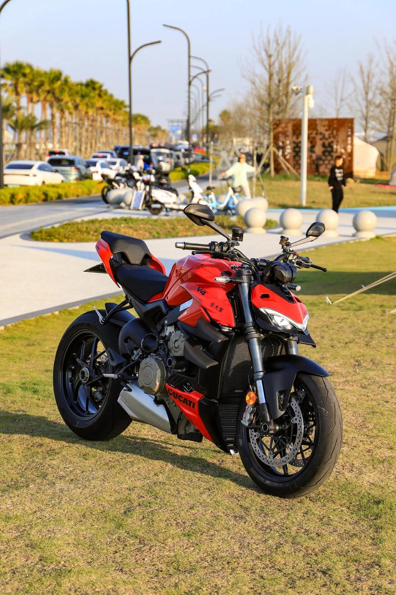 牛摩网摩托车大全2022／牛摩网摩托车大全