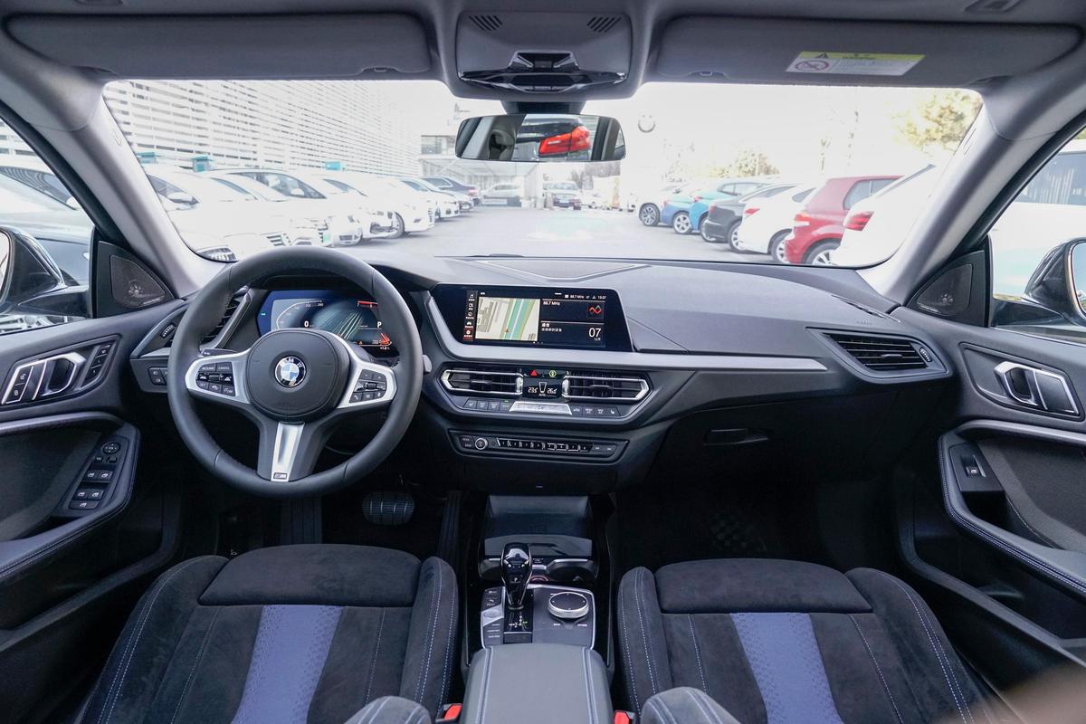 宝马车内饰图片大全 宝马车内饰图片大全真实