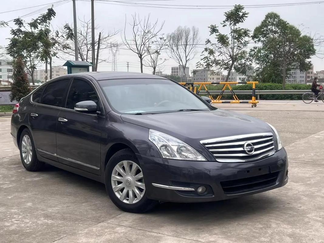 【天籁小轿车,天籁小型车】