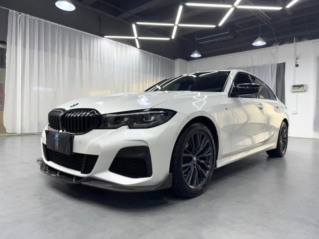 【宝马325i曜夜版图片,新款宝马325i曜夜版试驾视频】