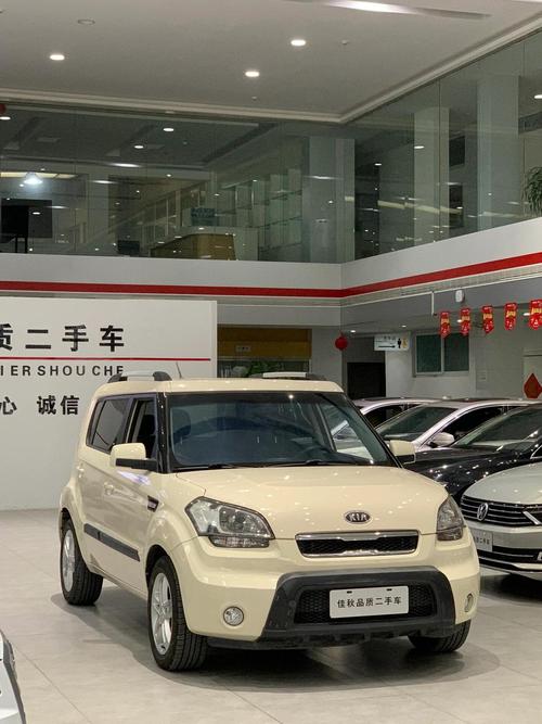 起亚在售车型大全图片(起亚车行有车型的价格)