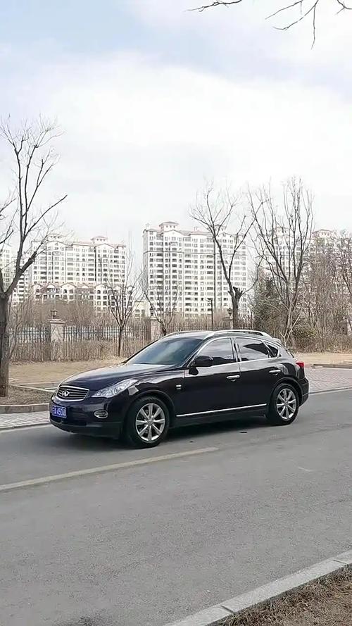 十年英菲尼迪ex25值得购买不 英菲尼迪ex25 2011款和2010款区别