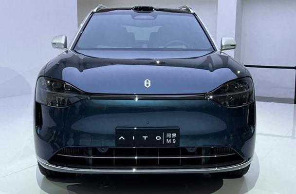 问界m9混动价格,问间m7混动价格