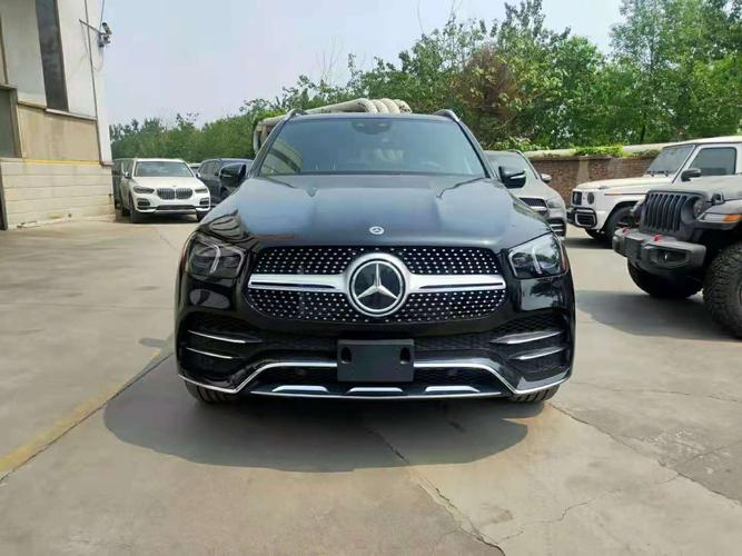 奔驰e450图片(奔驰e450 4matic价格)