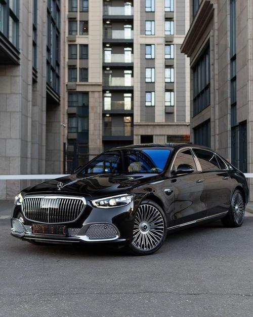 迈巴赫图片大全大图真实／奔驰迈巴赫图片大全大图真实