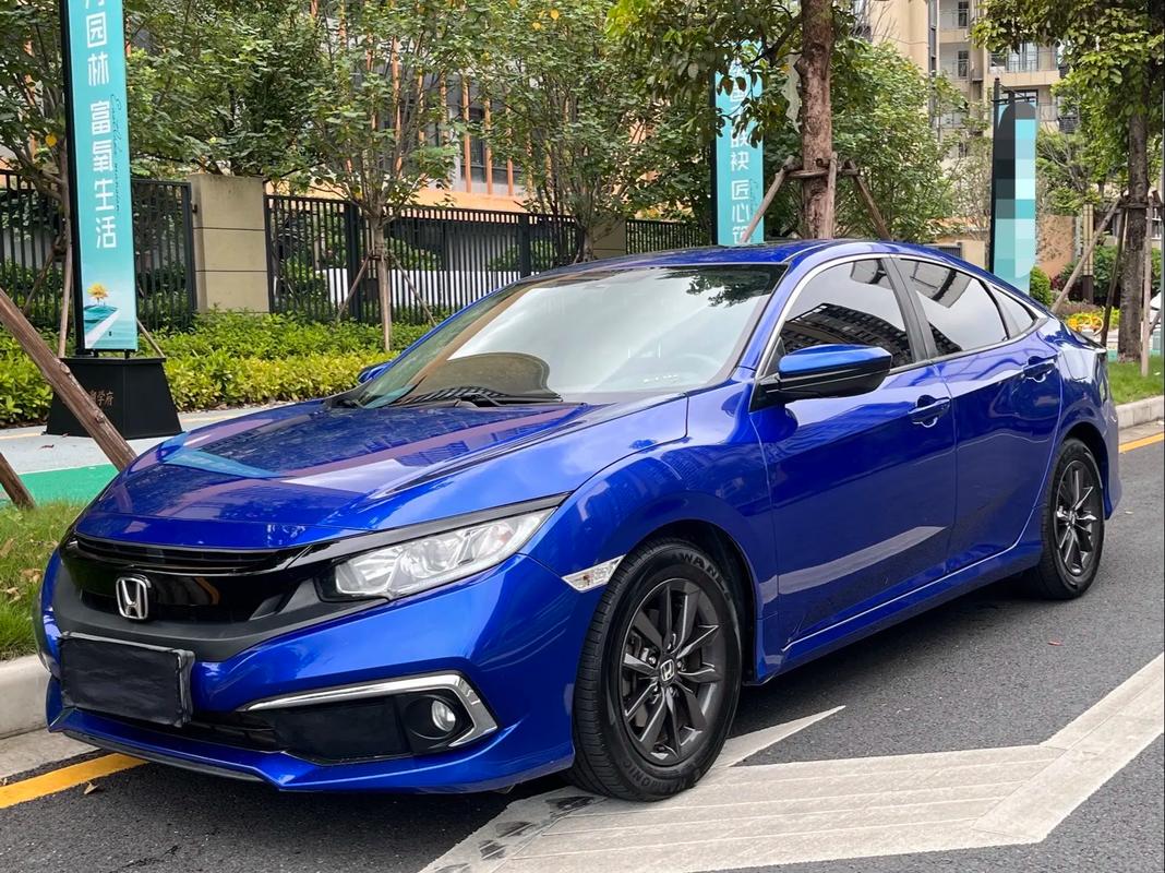 新款思域两厢,思域2020款两厢车