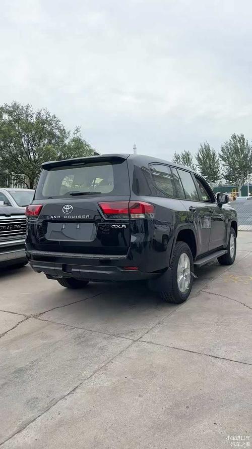 【酷路泽4000报价及图片,2025丰田霸道4000】