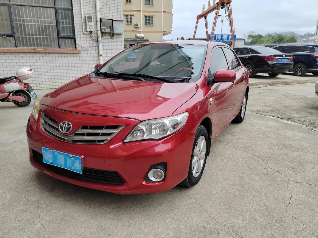 12年卡罗拉图片／12年丰田卡罗拉怎么样