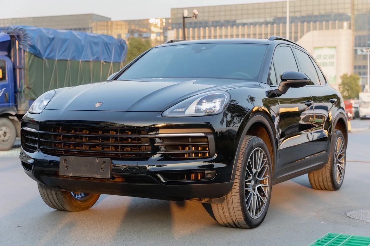 保时捷2021新款报价及图片(保时捷suv2021款报价及图片)