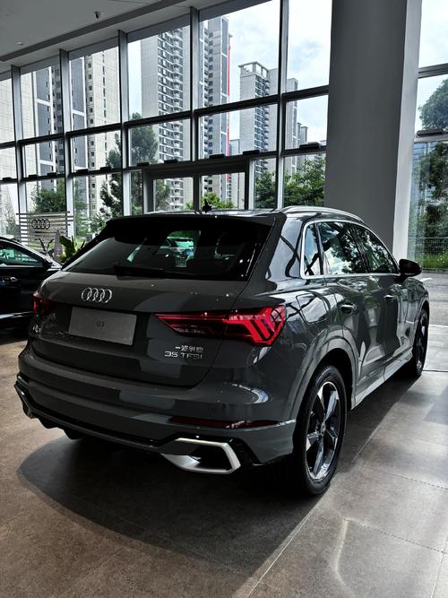 奥迪派克峰多少万,奥迪派克峰到底多少钱？这车真的价值2亿多吗？