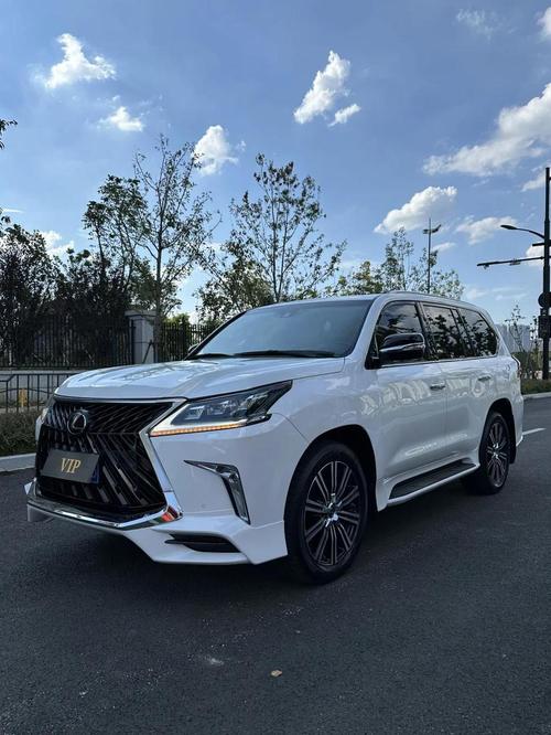 凌志车价格及图片570报价(凌志suv车型570报价)