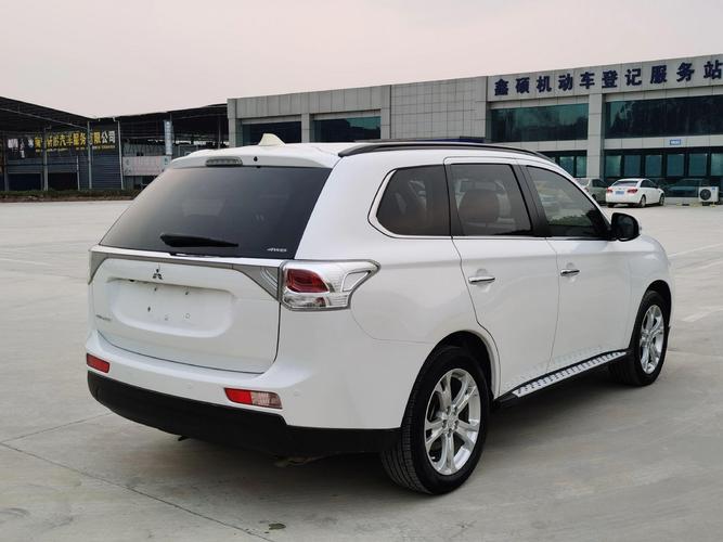 三菱商务车7座/三菱7座商务车大全